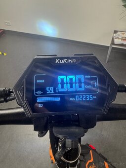 KuKirin G3 Pro Elektrokolobežka - 6