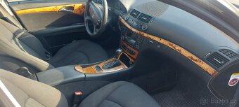 MERCEDES BENZ E 220CDI - 6