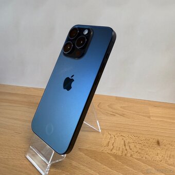 iPhone 15 Pro 128GB, modrý, eSIM (12 měsíců záruka) - 6