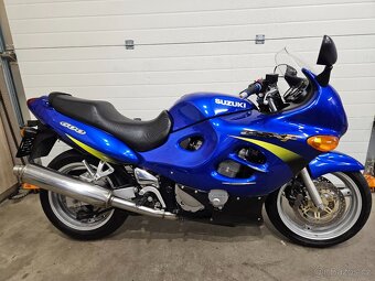 Suzuki GSX 600 F - 6