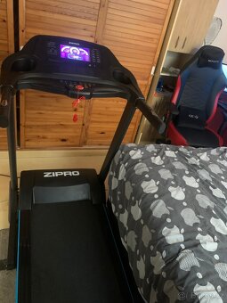 Zipro Notus – běžecký pás, záruka, skoro nepoužívaný - 6