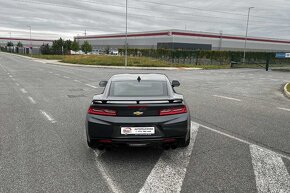 Chevrolet Camaro SS 6.2 V8 coupe – autopůjčovna - 6