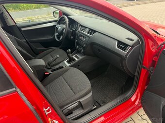 Škoda Octavia 1.6 TDI Combi - 6