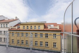 Krásný byt 1+kk /T, 28 m2 + 10 m2, přímo u Václavského náměs - 6