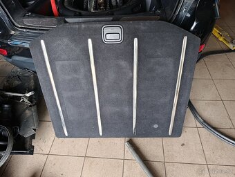 Jeep Grand Cherokee WK2 2011-2013 interiér - 6