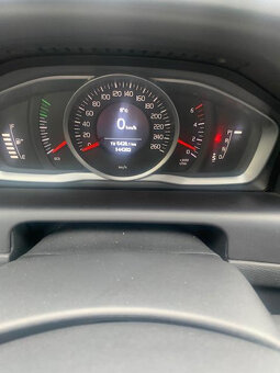 Volvo XC60, 2.4 D4 140kW AWD / ČR - 6