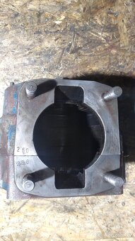 Skříň motoru slavia 1D90 - 6