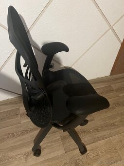 HERMAN MILLER Mirra s opěrkou Butterfly - 6