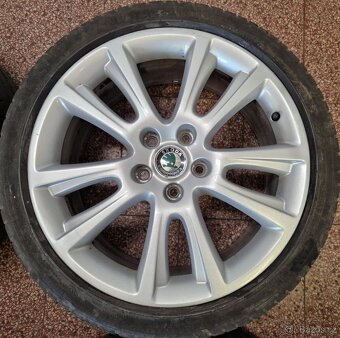 Originální Alu kola 5x112 r18 letní pneu 4,5mm - 6
