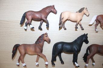 Figurky koní Schleich VI - 6