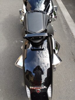 Honda RUNE - 6