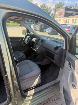 Volkswagen CADDY LIFE 1,9 , rok 2007 - 6