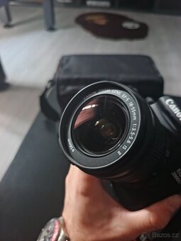Canon EOS 2000D - 6