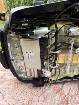 BMW M2 F87 Interiér - Sedačky - 6