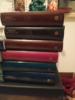 Bhagavad-Gíta,Shrimad Bhagavatam,sošky božtev. - 6