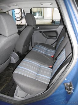 Ford Focus r.2009 - 6