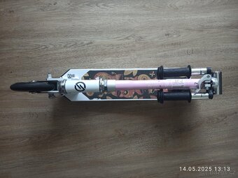 Prodám dívčí koloběžku - 6