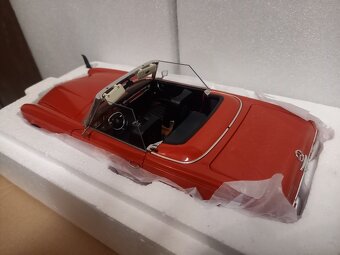 MERCEDES-BENZ 280 SL Pagode, Schuco 1:18 - 6