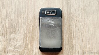 Nokia E72 - 6