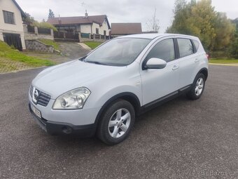 Qashqai Nissan Manual 4x4 Šedá Perleť - 6