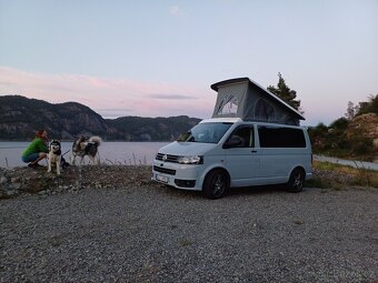VW transporter T5 se zvedací střechou - 6