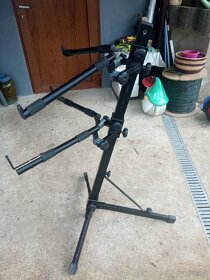 Klávesový stojan - 6