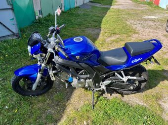 Suzuki SV 650 - 6