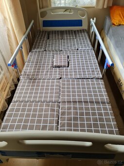 Elektrická polohovací postel Multibed s toaletou a matrací - 6