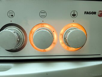 Plynový - kombinovaný sporák vestavný FAGOR - 6