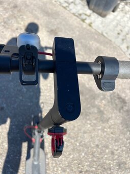 Xiaomi Mi Electric Scooter M365, vše funkční, nabíječka - 6