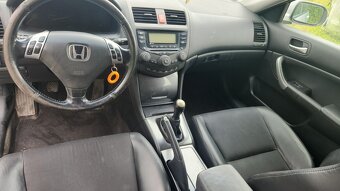 Honda Accord combi 2.2 CTDi, nafta, rok 2004 - 6