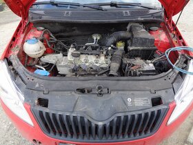 Škoda fábia II 1,2, 44kw, CHFA Rozprodám na náhradní díly - 6