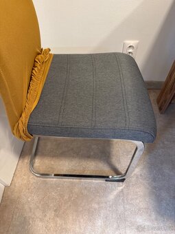 stůl a židle, nebo zvlášť stůl 4.000 - 6