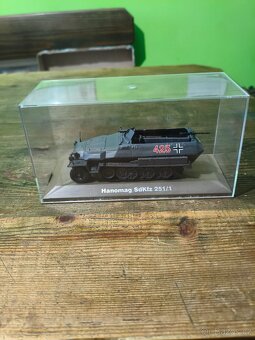 Obrněná vozidla 1:43 - 6