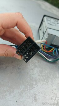 AUX a Bluetooth Autorádio KENWOOD - 6