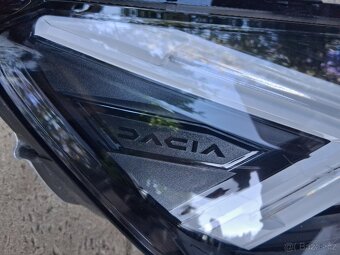 Dacia jogger prave svetlo - 6