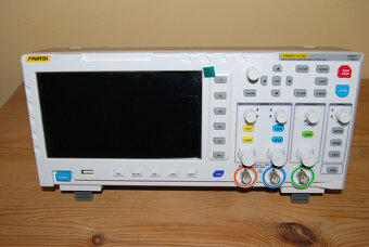 Osciloskop FNIRSI 2x100MHz s generátorem 10MHz NOVÝ - 6