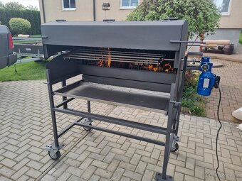 Gril na sele, kýtu, kuřata, tzv prasetoč - 6