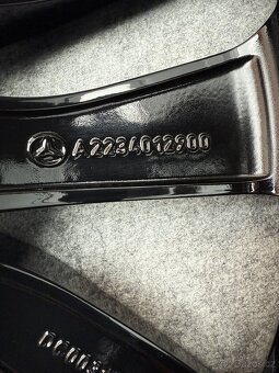 MERCEDES 5X112 R18 8J ET37 - 6