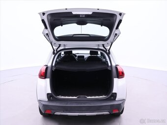 Peugeot 2008 1,2 VTi Allure Kůže Tempomat (2017) - 6