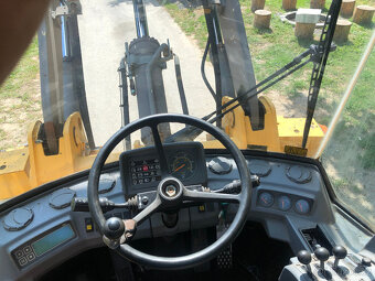 Kolový nakladač VOLVO L 70C - 6