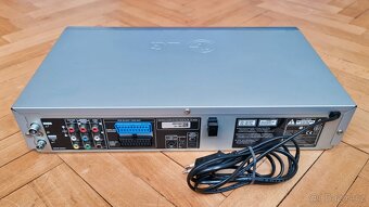 Combo LG VC8716 DVD/VHS Hi-Fi + 50 VHS + 50 DVD - 6