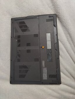 Herní notebook Asus tuf - 6