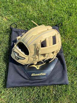 Prodám softballovou/baseballovou rukavici MIZUNO - 6