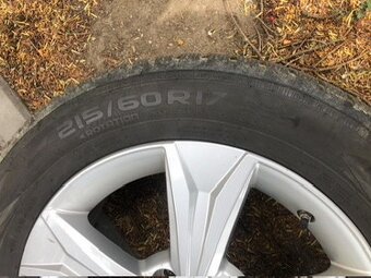 Originální TOYOTA ALU kola s kvalitními zimními pneu - pro C - 6