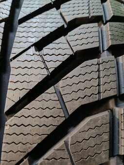 2ks NOVE zimni 235/55/18 Falken - 6