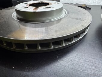 Kompletní brzdy ZIMMERMANN 356mm z BMW X5 E53 4.8is - 6