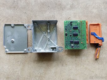 Řídicí jednotka airbagu Peugeot 406 2002-2004 - 6