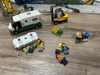 Lego City Nákladní vlak 60198 + koleje (2x 60205 + 60238) - 6
