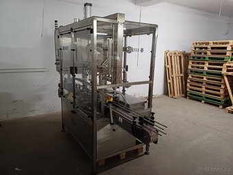 Automatický nalévací stroj pro 6 odlévačů - 6